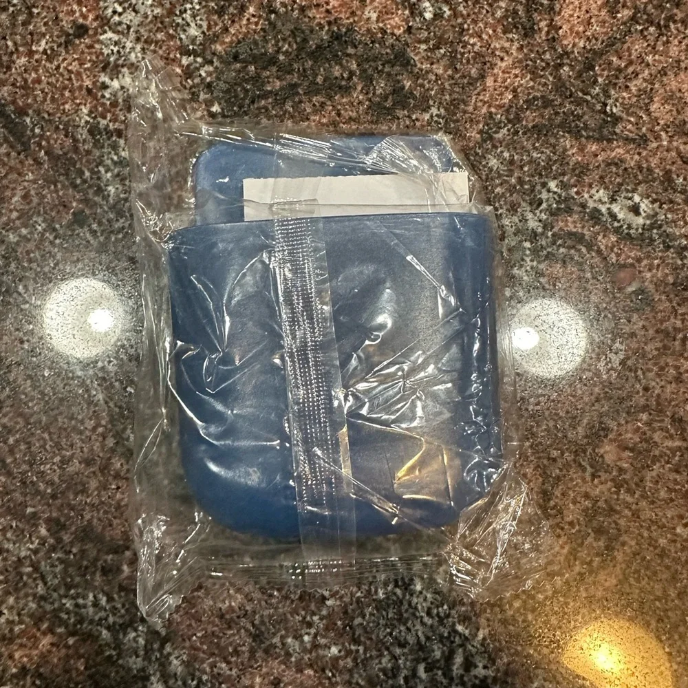 NWT Sticky back phone holder
